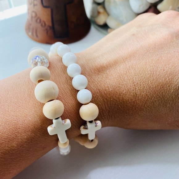 “Stay on Straight and Narrow" Simply Swank Essential Oil Diffuser Bracelet NWT - Picture 10 of 14